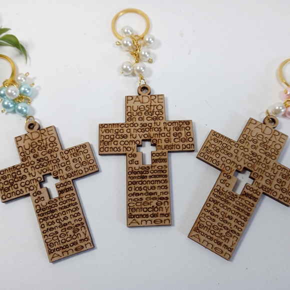 Keychain Cross Spanish Our Father baptism party favors First communion keychain - Picture 9 of 16